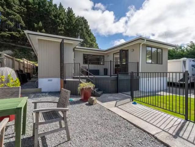 House for rent in Horokiwi, Wellington