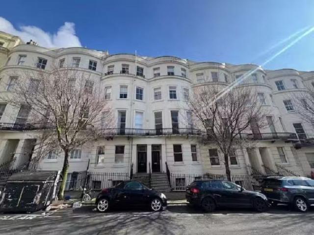 House for rent in Hillside, Leith