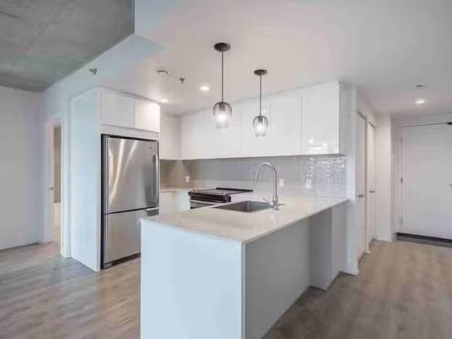 Condo for rent in Brossard, Quebec