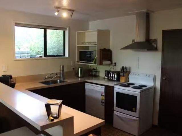 House for rent in Chaslands, Canterbury