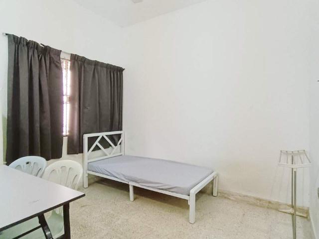 Room for rent in Petaling, Damansara Damai
