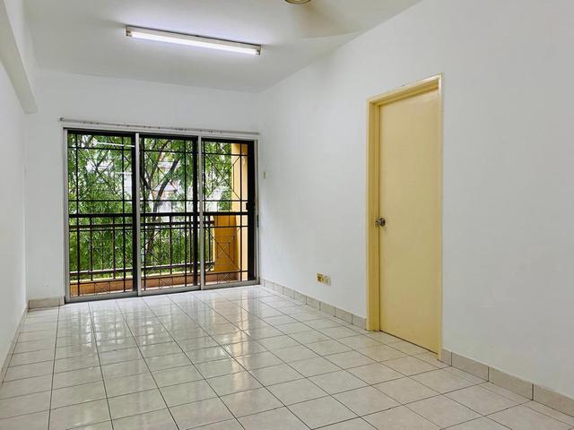 Apartment for sale in Petaling, Damansara Damai