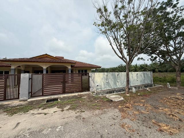 Residential House for sale in Tanjong Karang, Kuala Selangor
