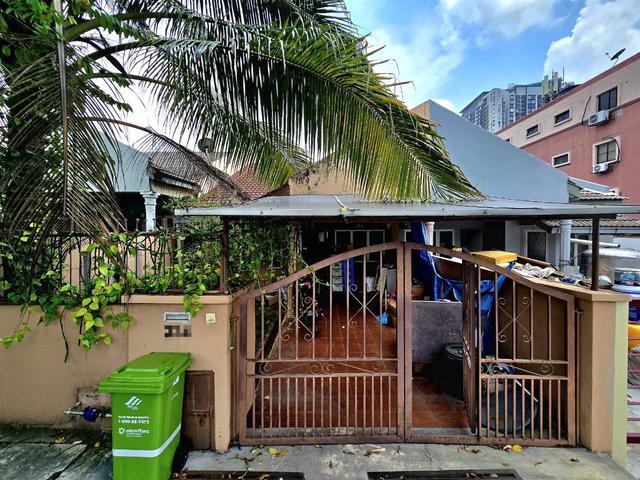 Terraced House for sale in Country Heights Damansara, Kuala Lumpur