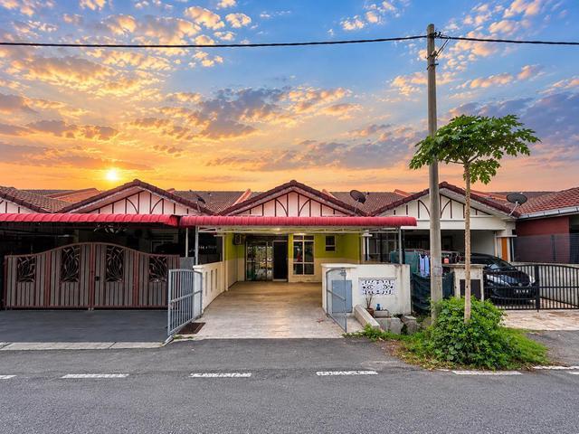 Terraced House for sale in Bandar Baru Salak Tinggi, Sepang