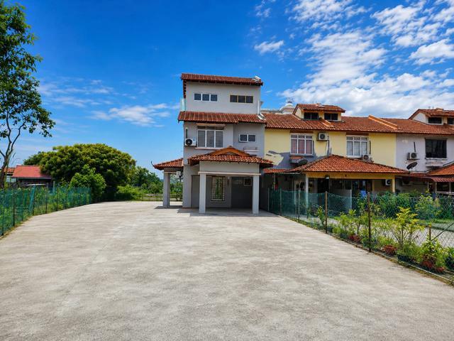 Terraced House for sale in Petaling, Subang Jaya