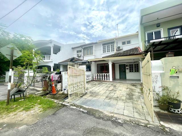 Terraced House for sale in Country Heights Damansara, Kuala Lumpur