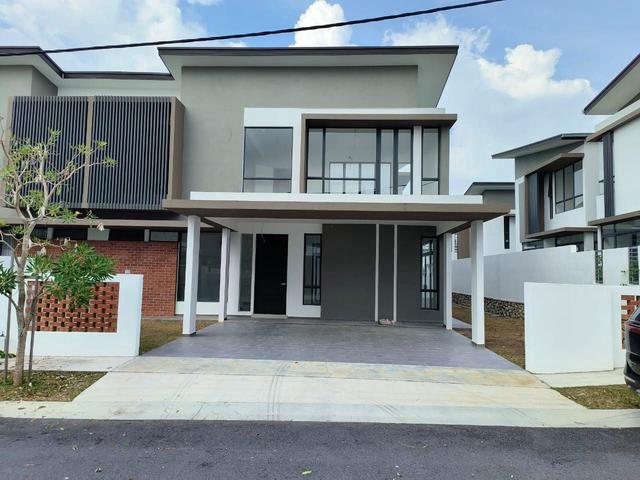 Residential House for sale in Malaka