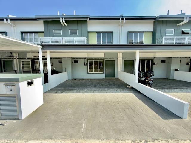 Terraced House for sale in Tanjong Sepat, Selangor