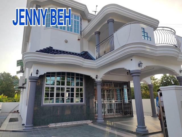 Bungalow for sale in Wellesley, Penang