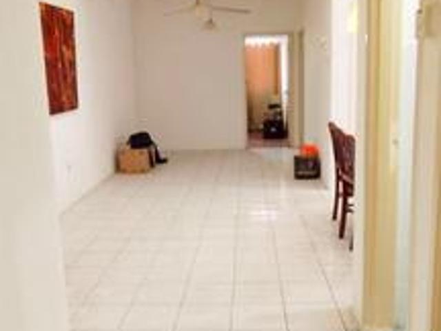 Apartment for sale in Petaling, Damansara Damai