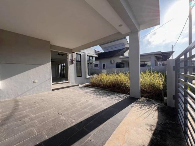 Bungalow for sale in Krubong, Malaka
