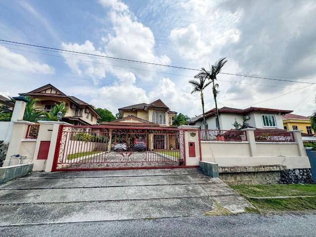 Bungalow for sale in Selayang, Selangor