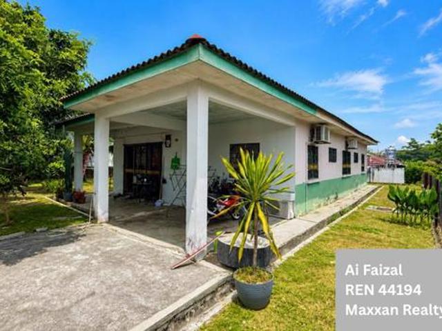 Bungalow for sale in Petaling, Subang Jaya