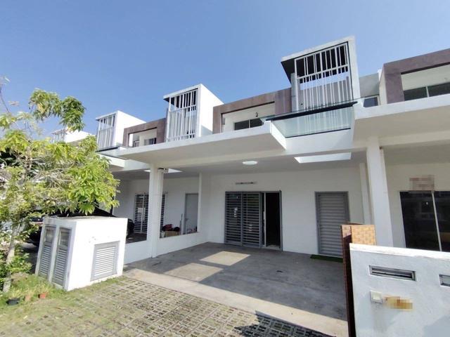 Terraced House for sale in Tanjong Sepat, Selangor
