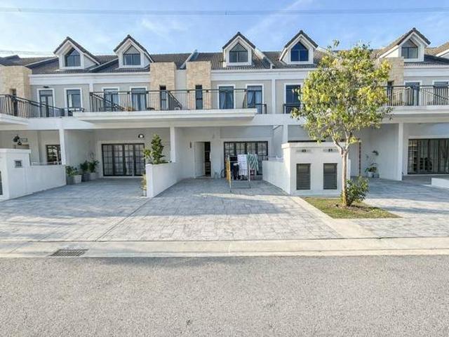 Terraced House for sale in Tanjong Sepat, Selangor