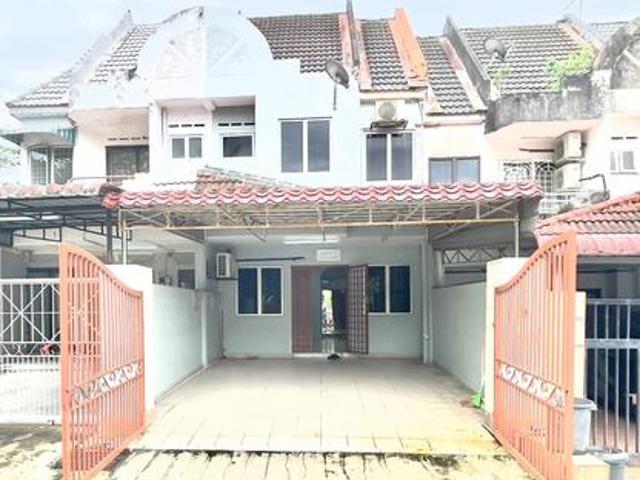 Terraced House for sale in Langat, Selangor