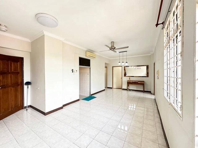 Condominium for sale in Petaling, Alam Impian