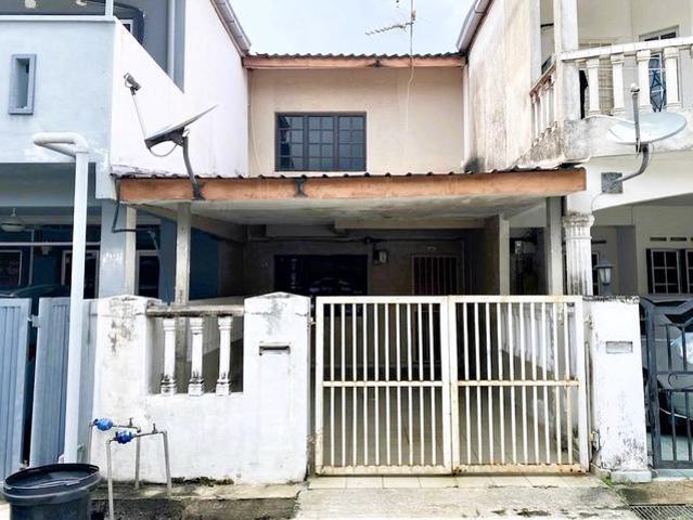 Terraced House for sale in Country Heights Damansara, Kuala Lumpur