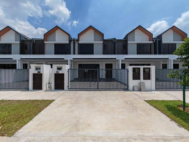 Terraced House for sale in Sepang, Tanjong Sepat