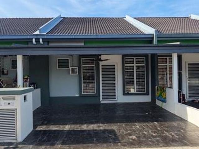 Terraced House for sale in Tanjong Sepat, Selangor