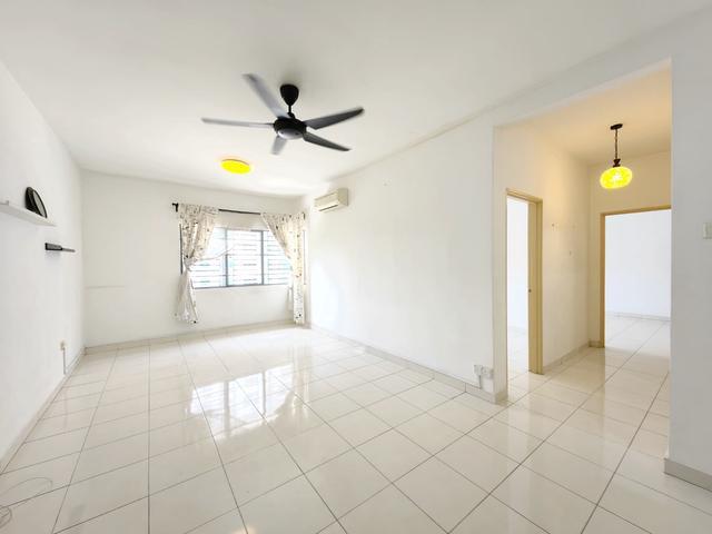 Condominium for sale in Petaling, Subang Jaya
