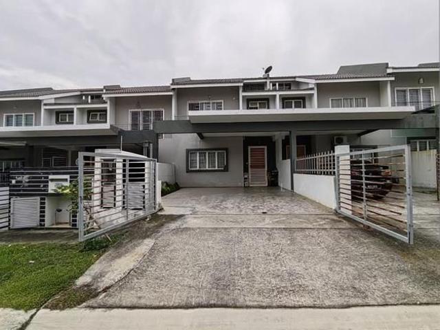 Terraced House for sale in Tanjong Sepat, Selangor