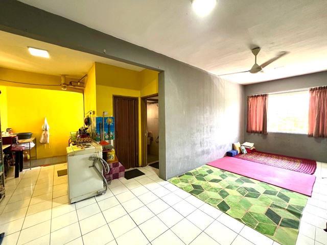 Flat for sale in Petaling, Subang Jaya