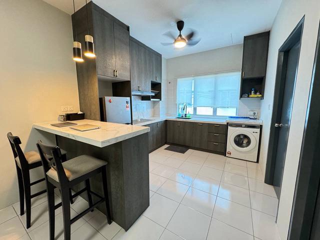 Townhouse for rent in Tanjong Sepat, Selangor