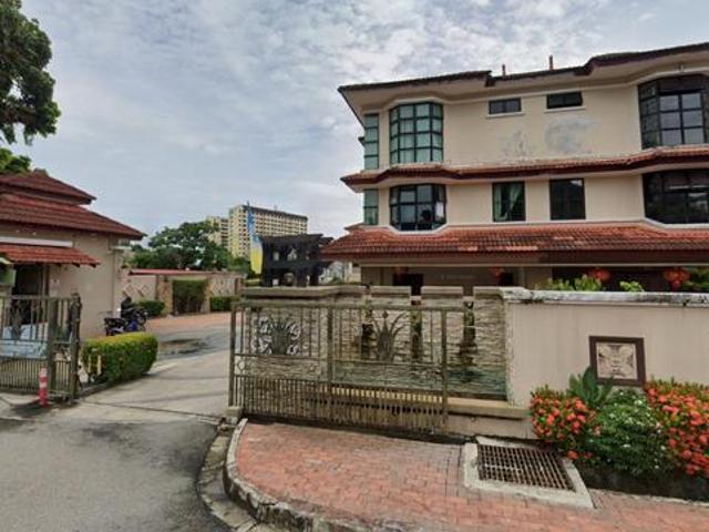Townhouse for sale in Georgetown, Penang