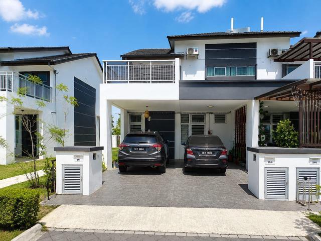 Townhouse for sale in Tanjong Sepat, Selangor