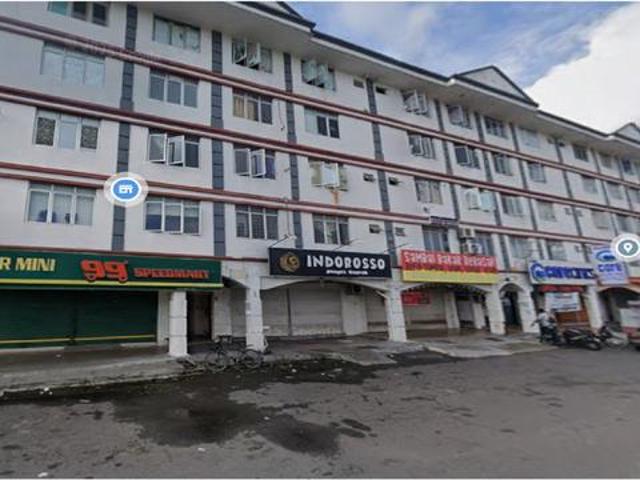 Flat for sale in Malaka