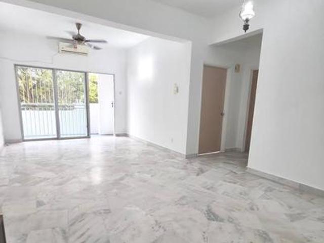 Condominium for sale in Petaling, Alam Impian