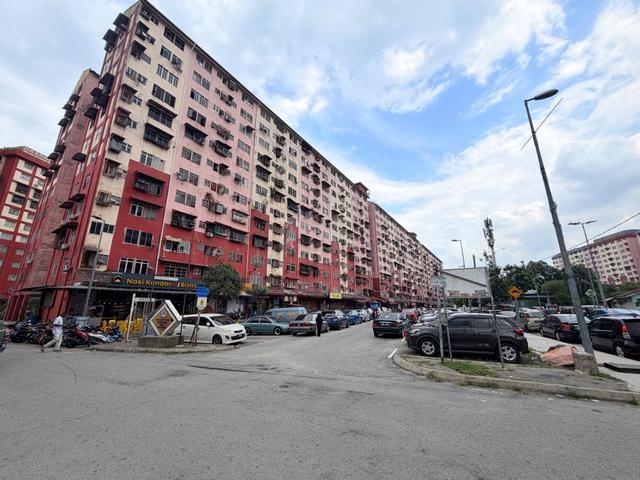 Flat for sale in Petaling, Damansara Damai