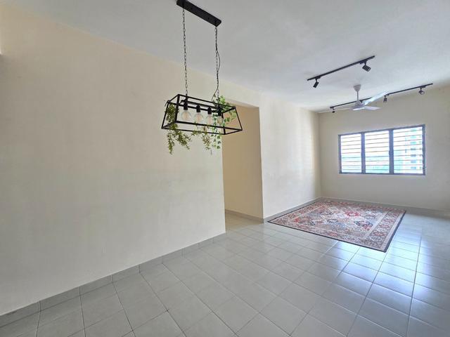 Apartment for sale in Port Klang, Selangor