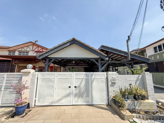 Terraced House for sale in Petaling, Subang Jaya