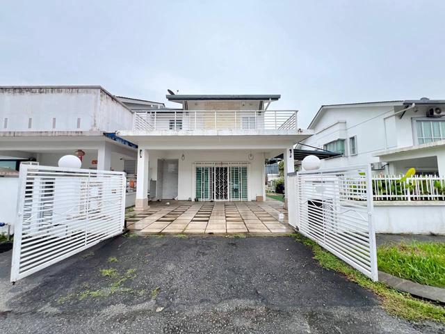 Residential House for sale in Kajang, Langat