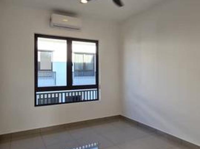 Terraced House for sale in Tanjong Sepat, Selangor