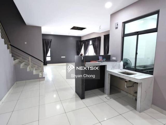 Residential House for sale in Long Miri