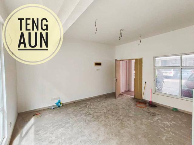 Townhouse for sale in Mukim 13, Georgetown