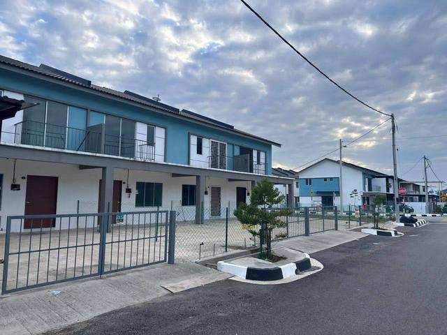 Terraced House for sale in Wellesley, Penang
