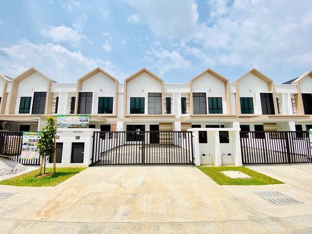 Terraced House for sale in Alam Impian, Selangor