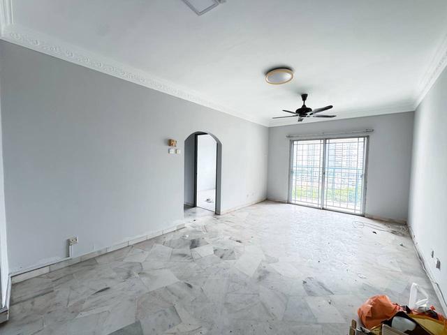 Apartment for sale in Petaling, Subang Jaya