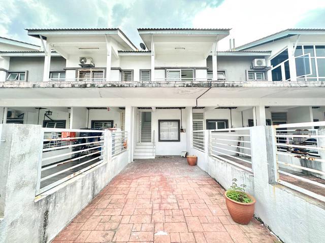 Townhouse for sale in Petaling, Subang Jaya