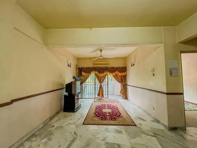 Condominium for sale in Petaling, Alam Impian