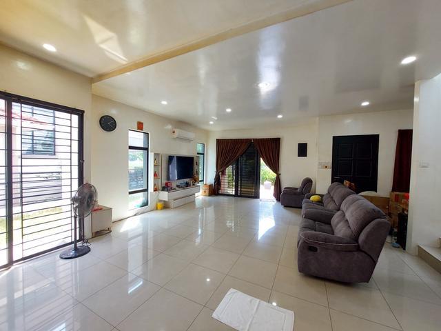 Bungalow for sale in Wellesley, Penang