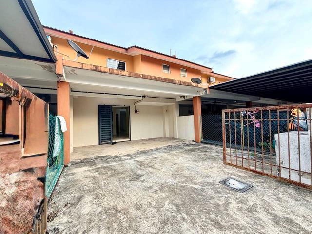 Terraced House for sale in Tanjong Sepat, Selangor