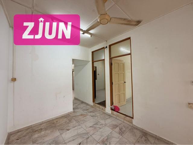 Terraced House for sale in Timur Laut, George Town