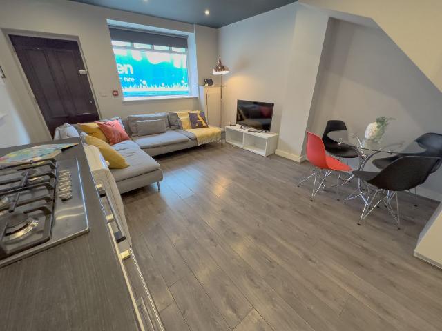 Room for rent in Calderstones