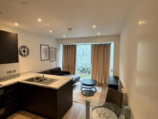 Apartment for rent in Calderstones